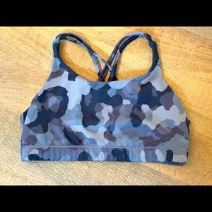 NWOT Athleta Girl sports bra size 12